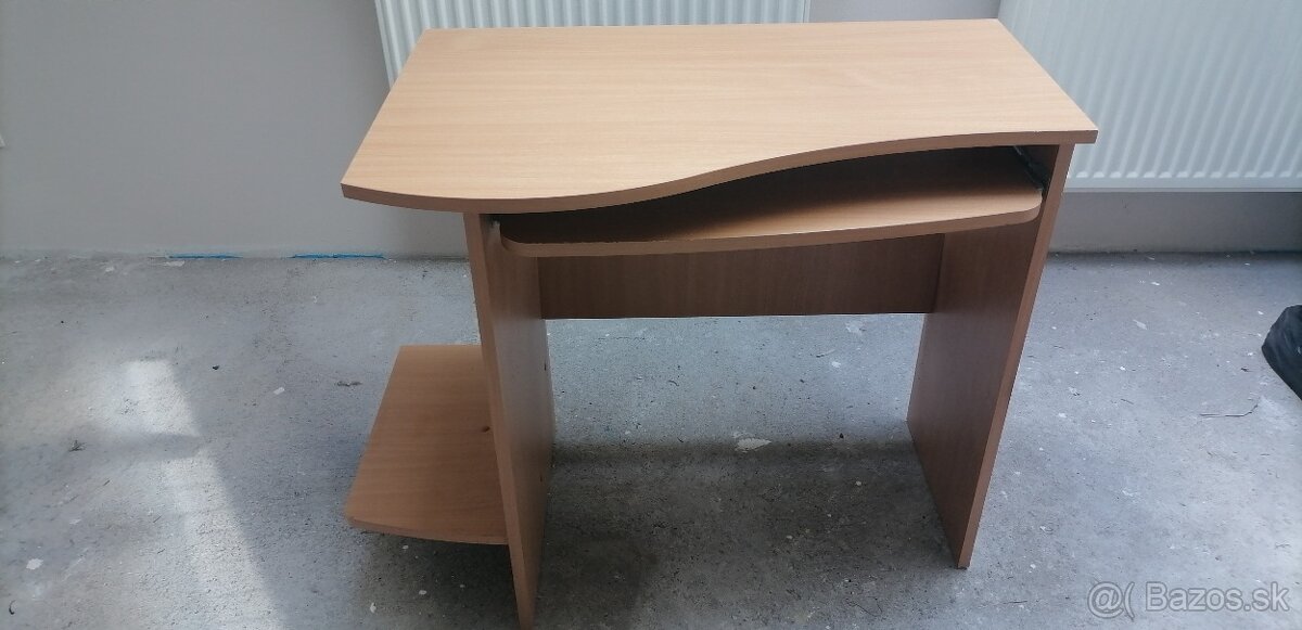 Predam počítačový stolik. - 2