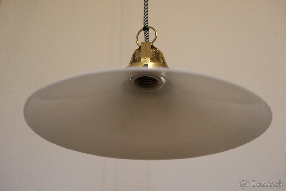 Starožitná lampa. - 2