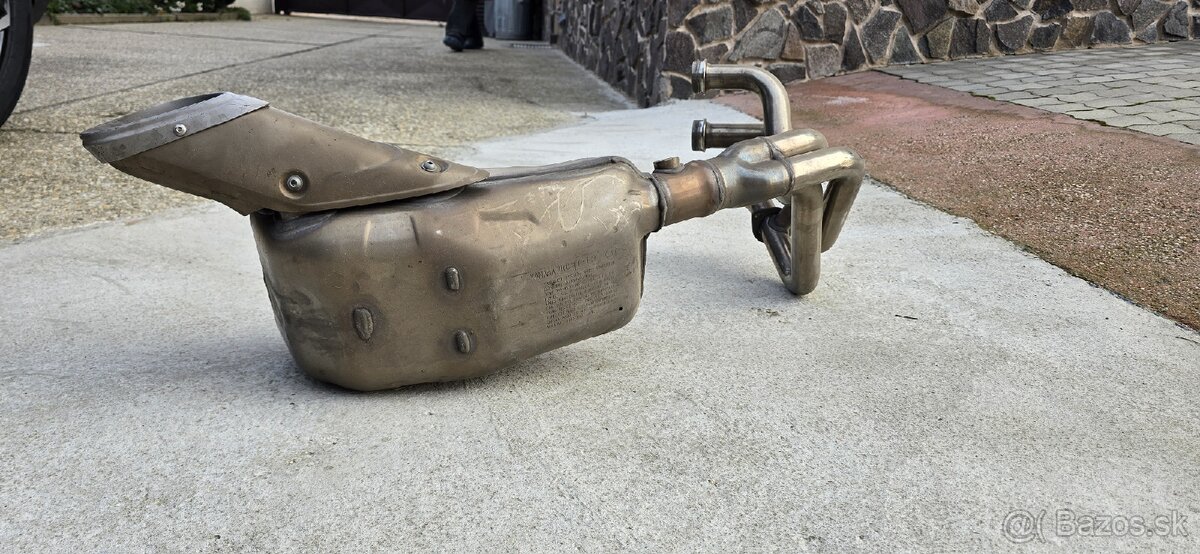 Yamaha MT-09 výfuk r.2016 - 2