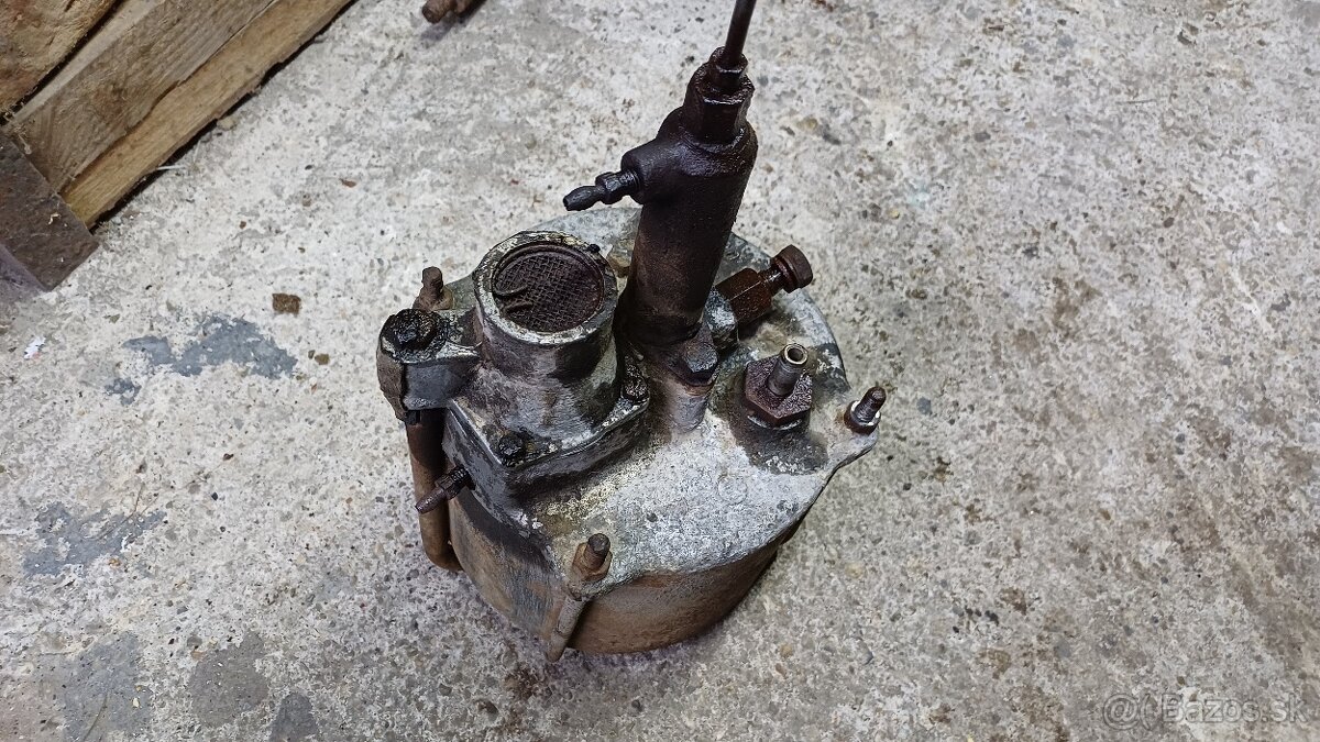 Posilovač brzd Škoda 1203, Tatra 603, Multikar - 2