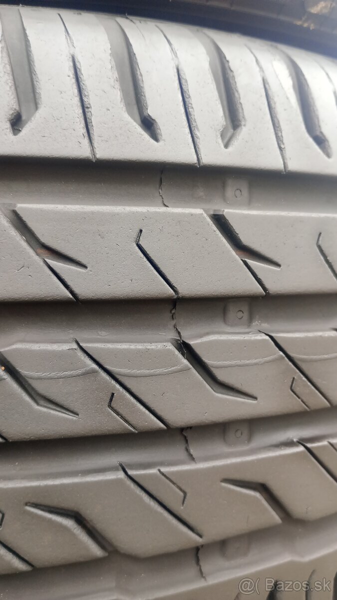 225/45 R17 letné pneumatiky semperit 3ks - 2