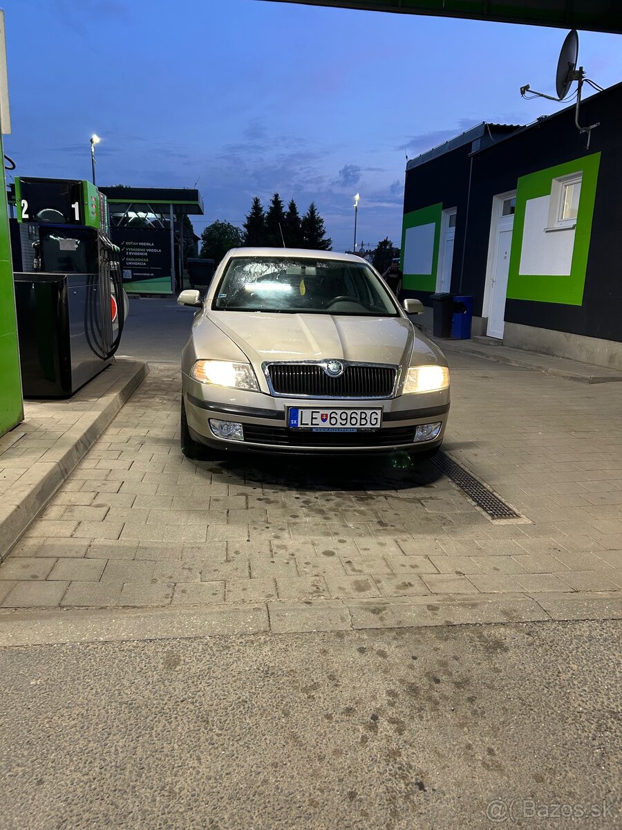Škoda octavia 2 1.6fsi - 2