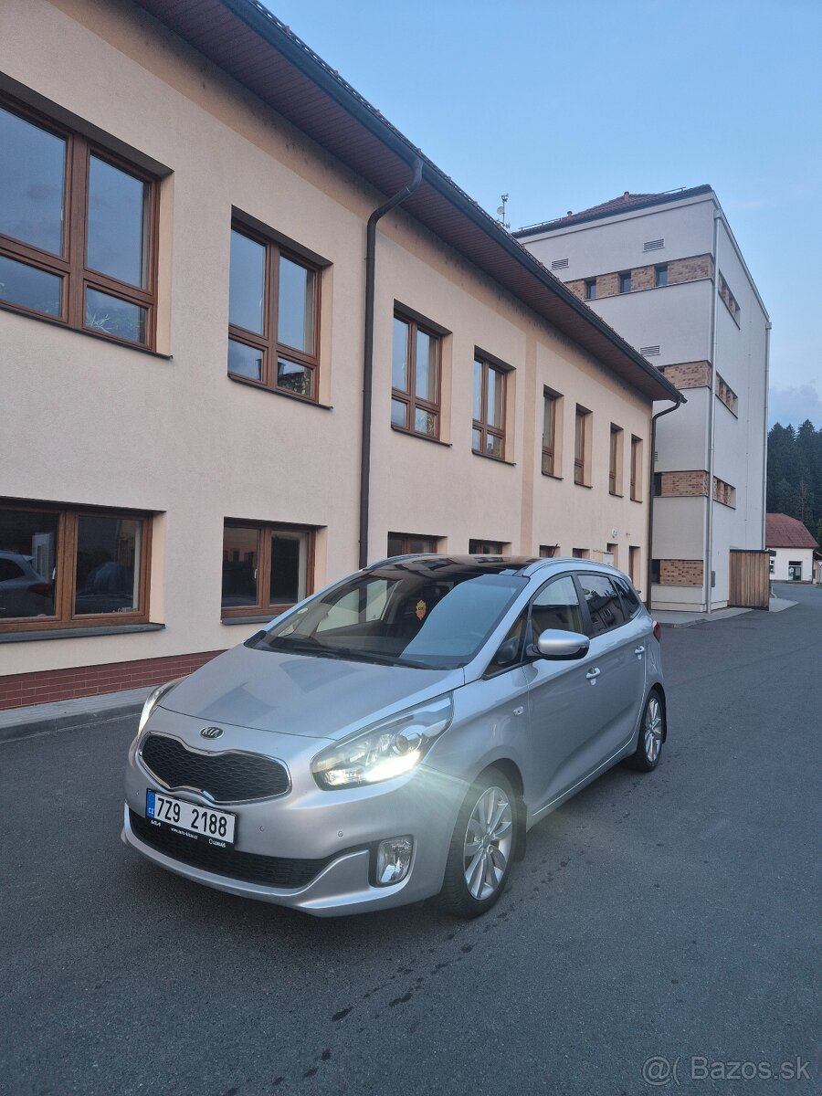 Kia Carens,7-mist. Manual,2015 - 2
