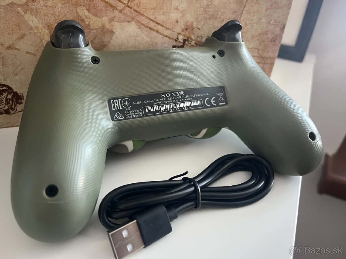 PS4 ovládač - 2