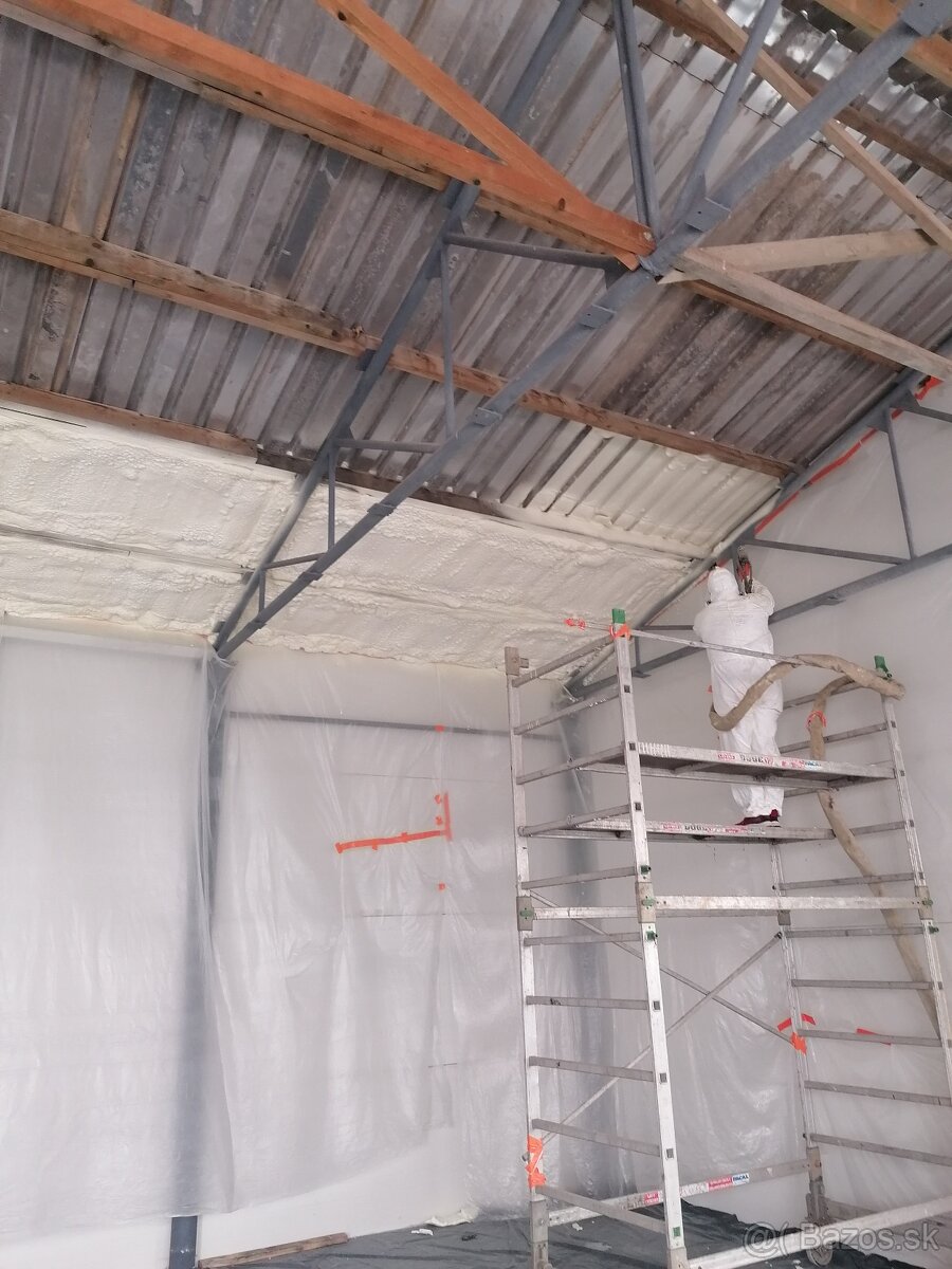 Striekanie izolácia Pur111 - 2