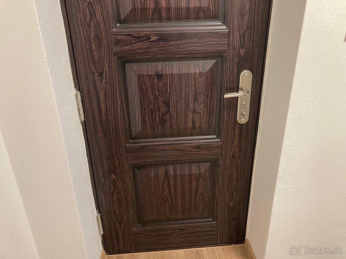 TOP PONUKA 3 izbovy byt - 2