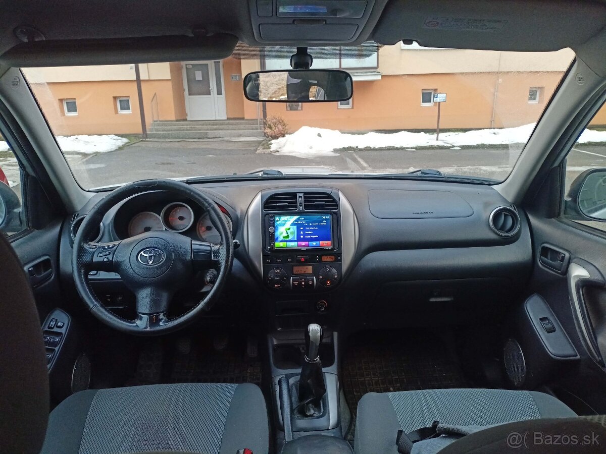 Toyota RAV4 - 2