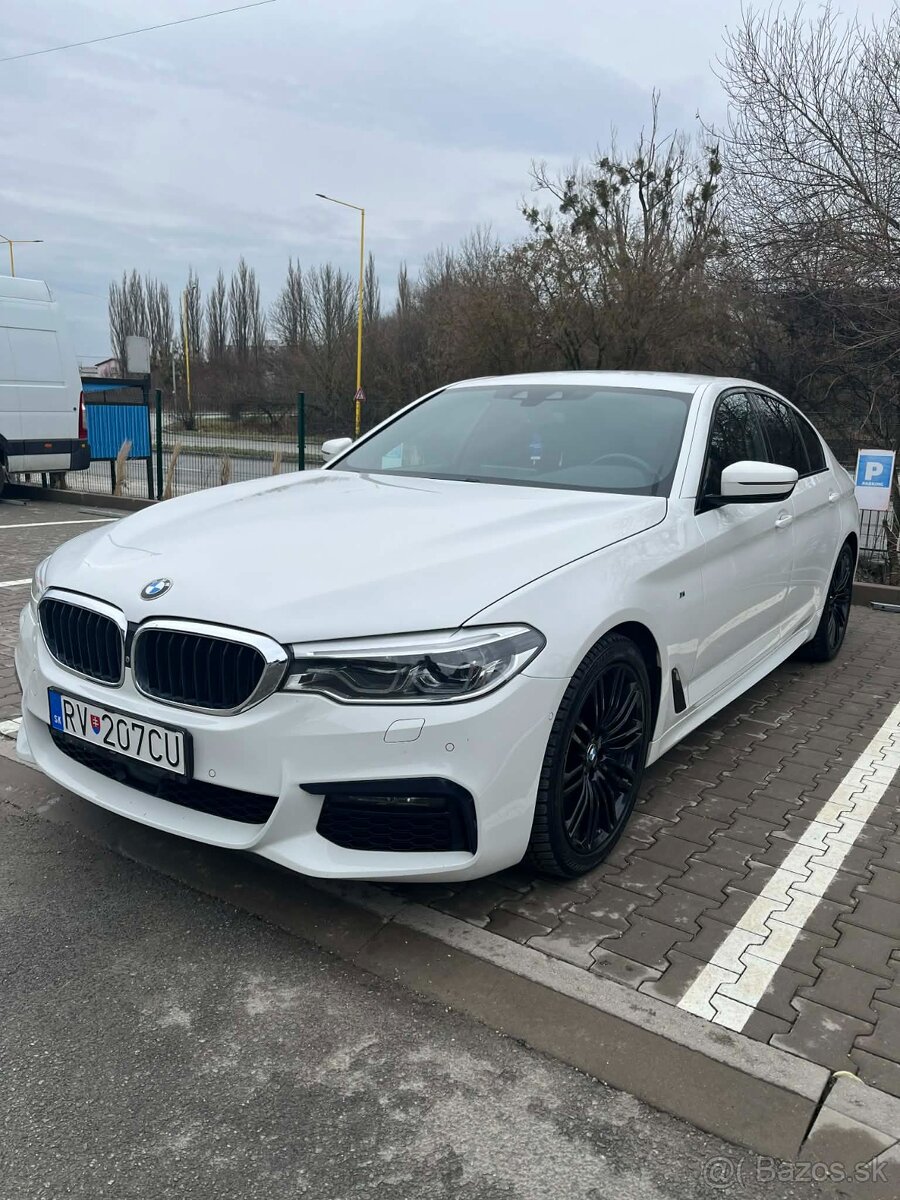 BMW 540i xDrive Limousine - Benzín - 2