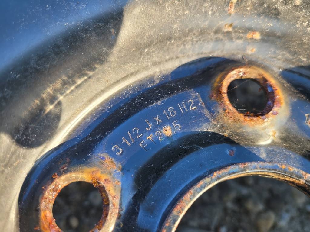 VW GOLF 5 REZERVA - 2