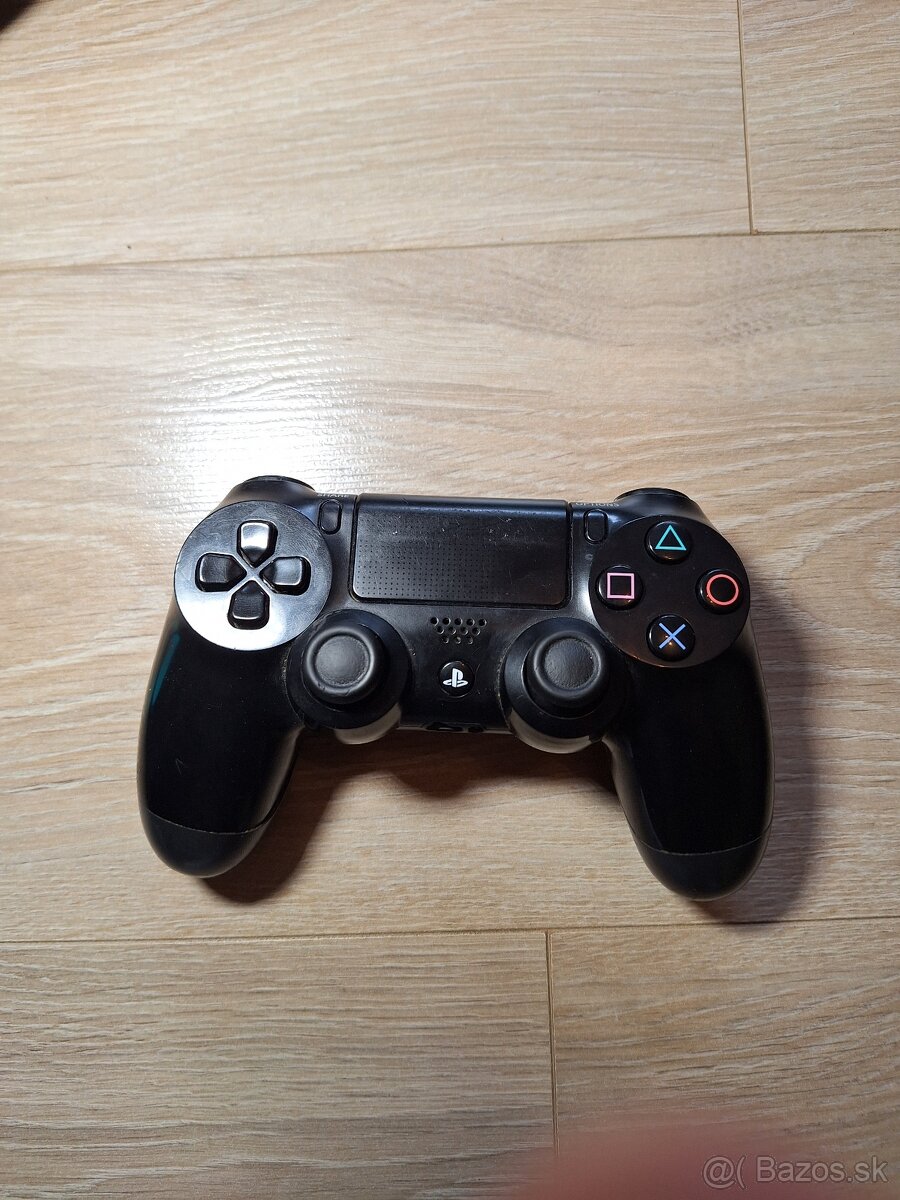 Playstation 4 slim + hry - 2