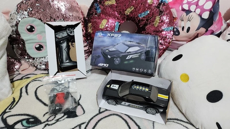 Športové RC auto so svetelnými efektmi - 2