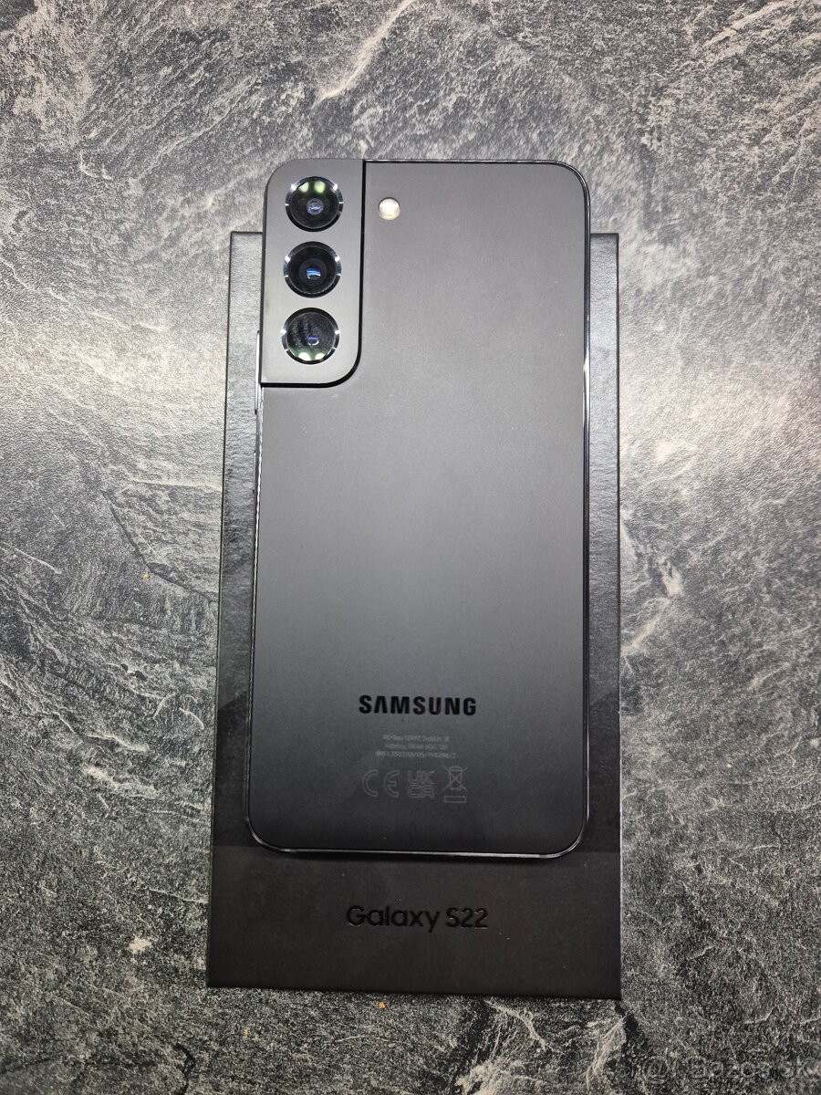 Samsung Galaxy S22 - 2