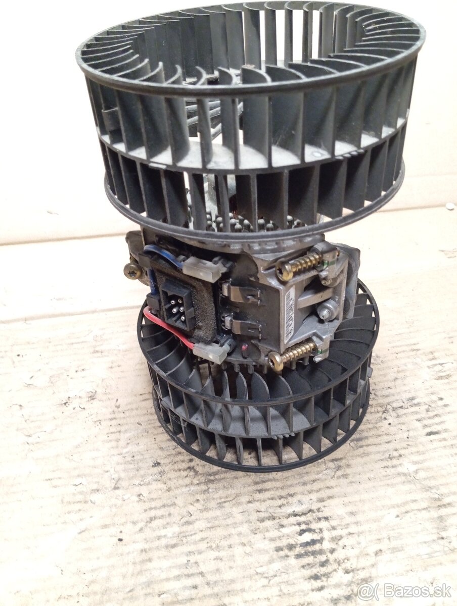 Motorček kúrenia BMW E38 - 2
