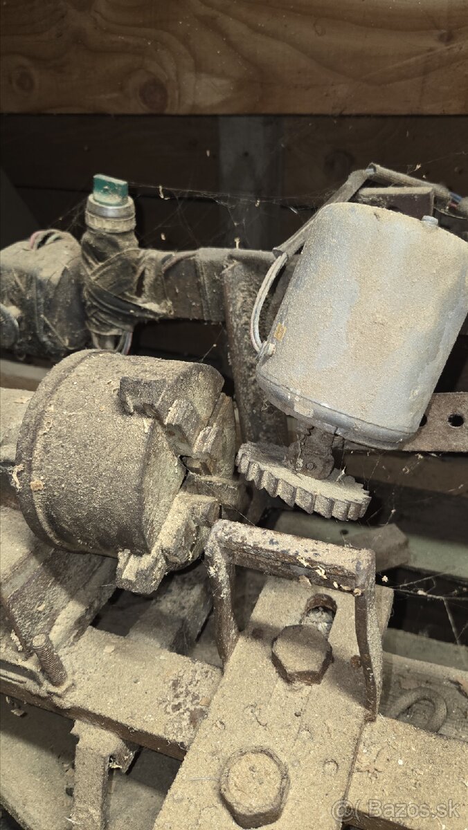 Sústruh s bruskou na drevo - 2