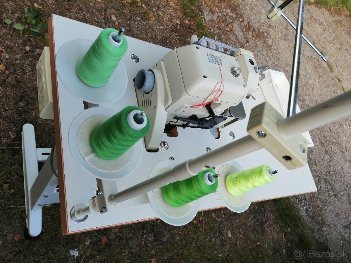Overlock Siruba 747 - 2