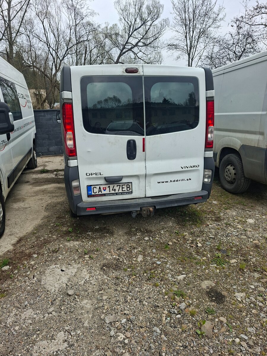 Predám vozidlo značky Opel Vivaro - 2