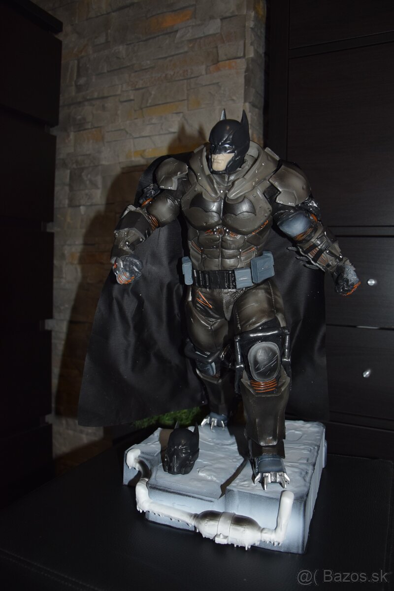 Batman Armored figurka - 2