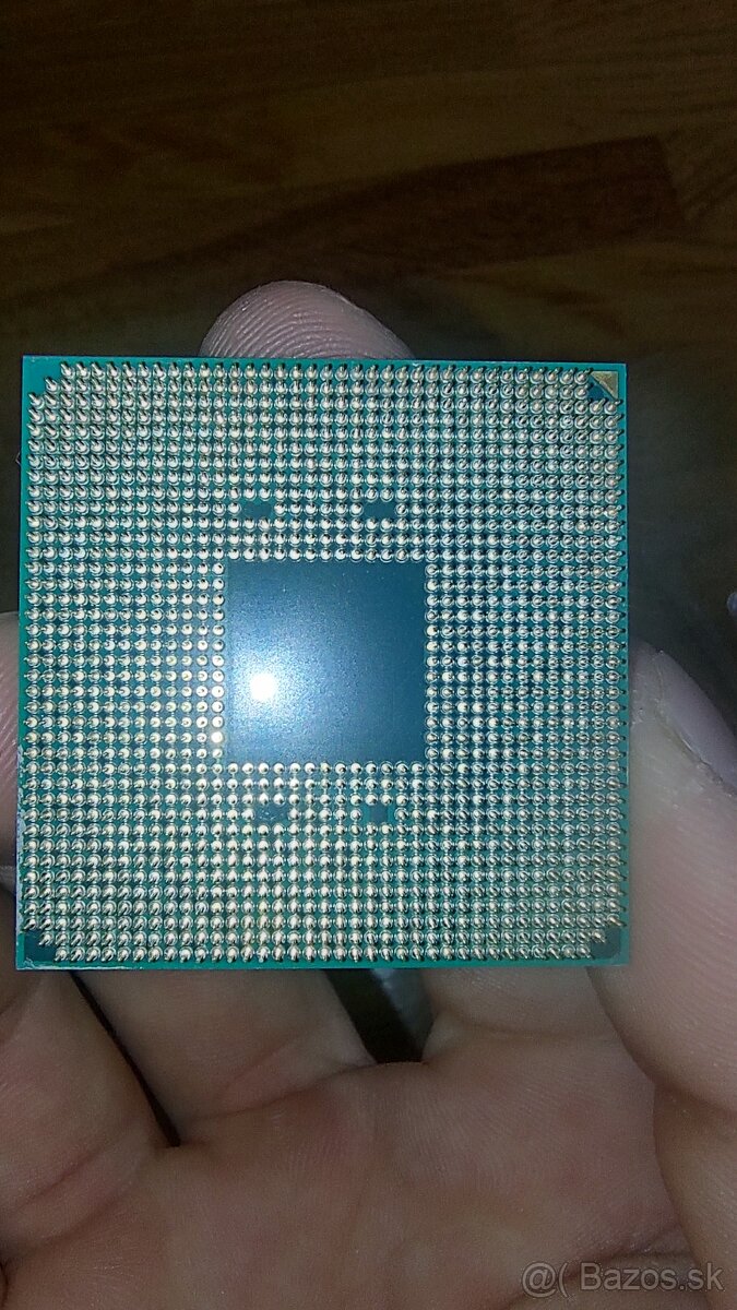 AMD Ryzen 5 2600 - 2