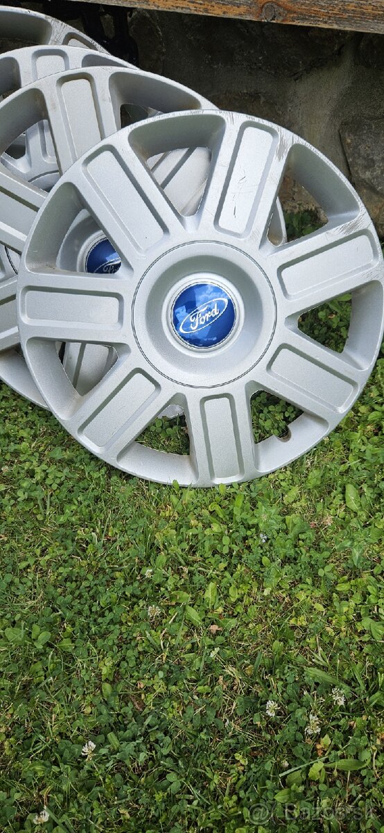 Puklice Ford - 2