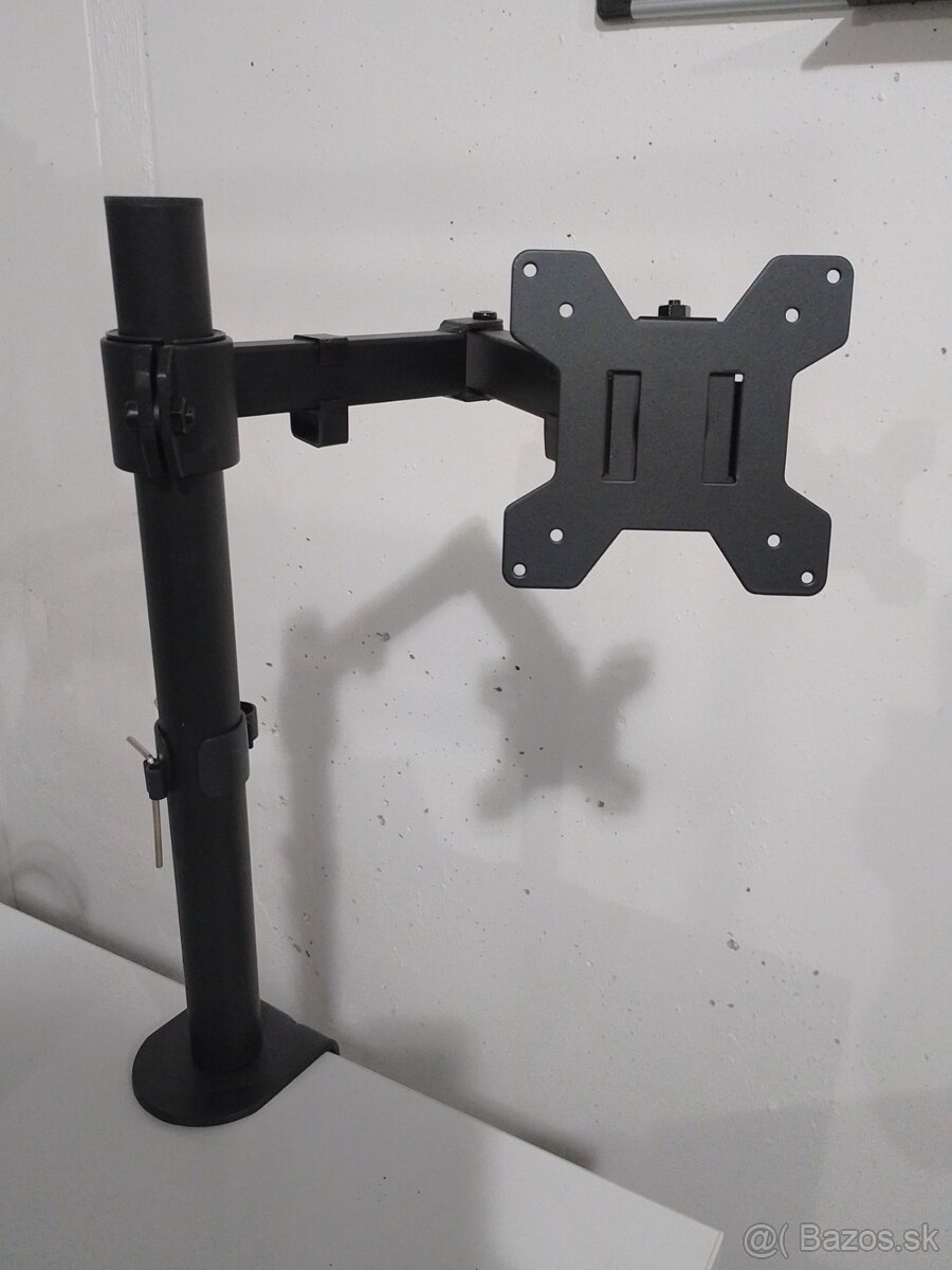 Kvalitný držiak na monitory 13" až 27" - 2