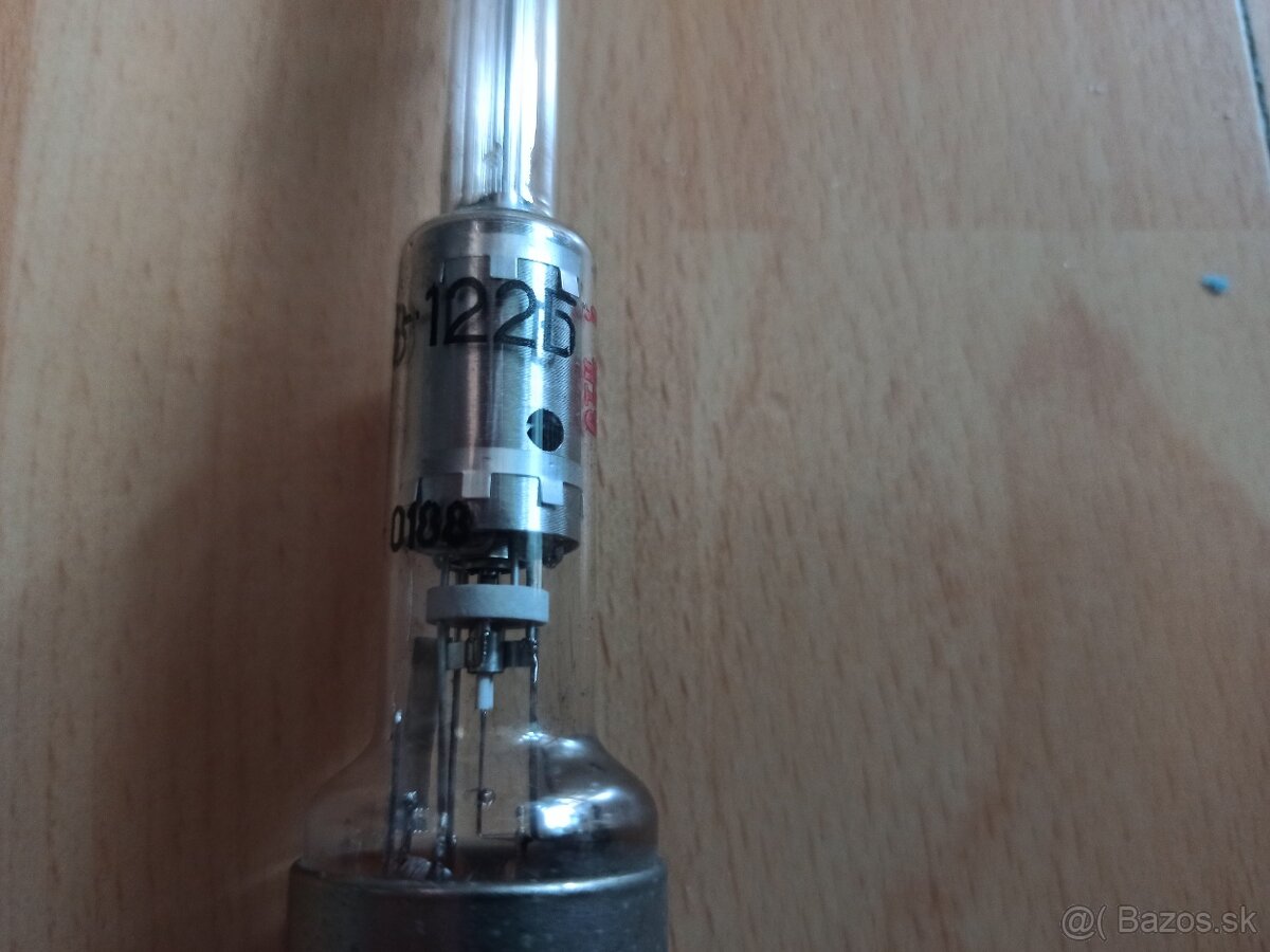 Radarová elektronka UV 1022B - 2