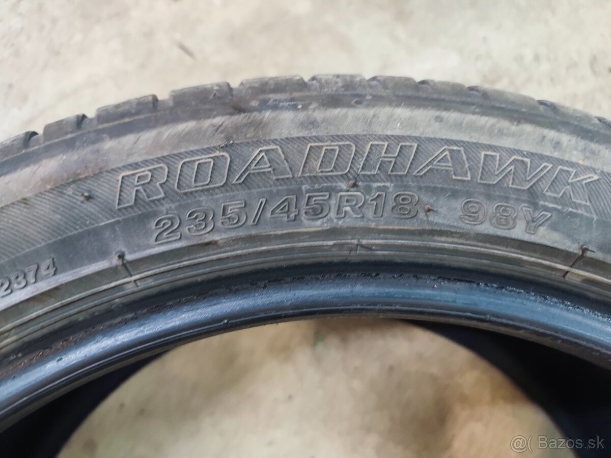 predam pneumatiky 235/45ZR18 - 2