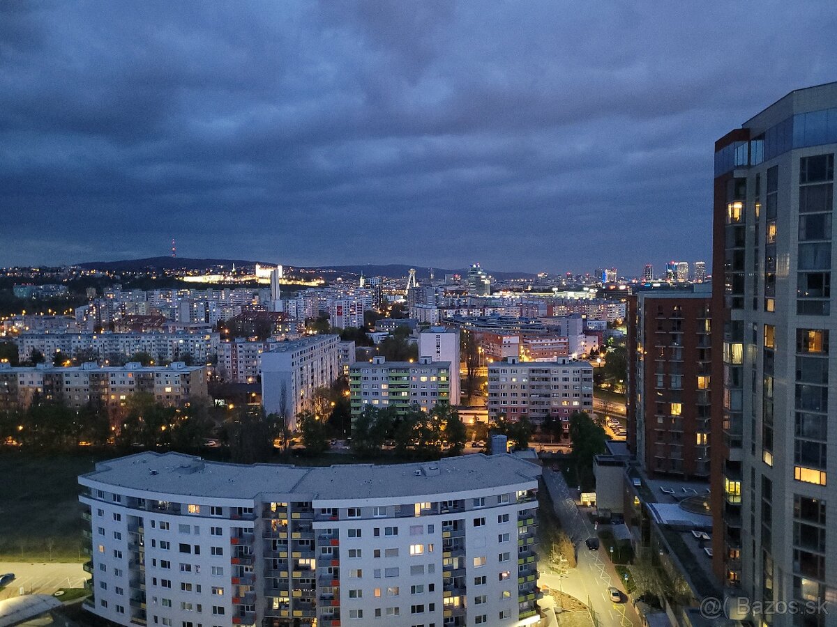 2i byt s prémiovým výhľadom│BEZ DEPOZITU│3 D - 2