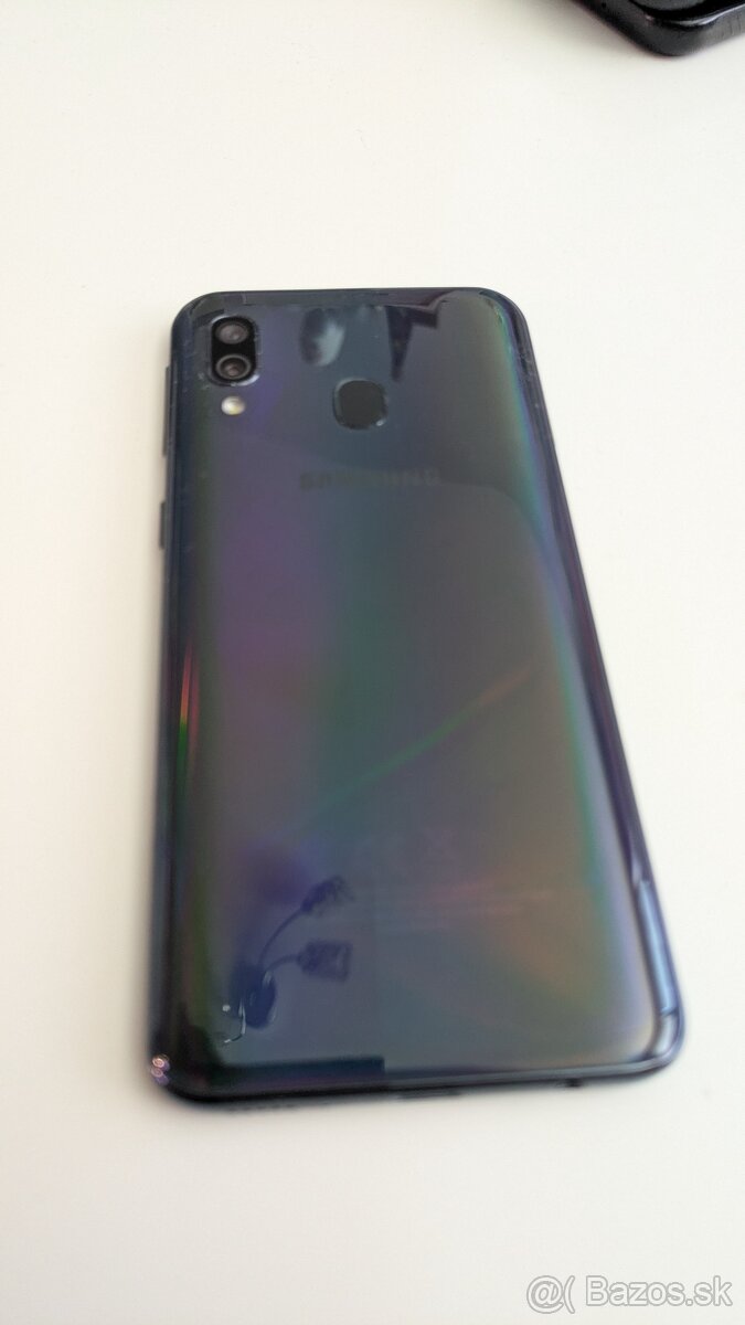 Samsung Galaxy A40 - 2