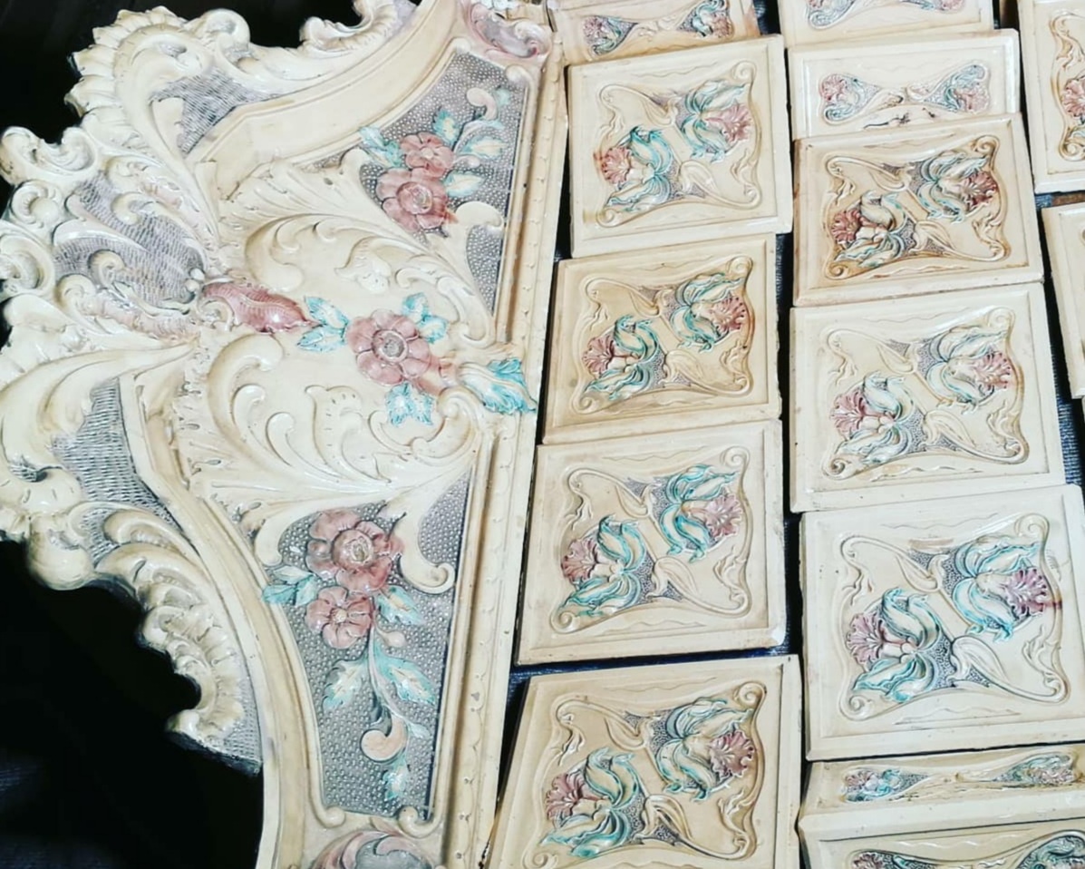 Kachlova pec starožitná - 2