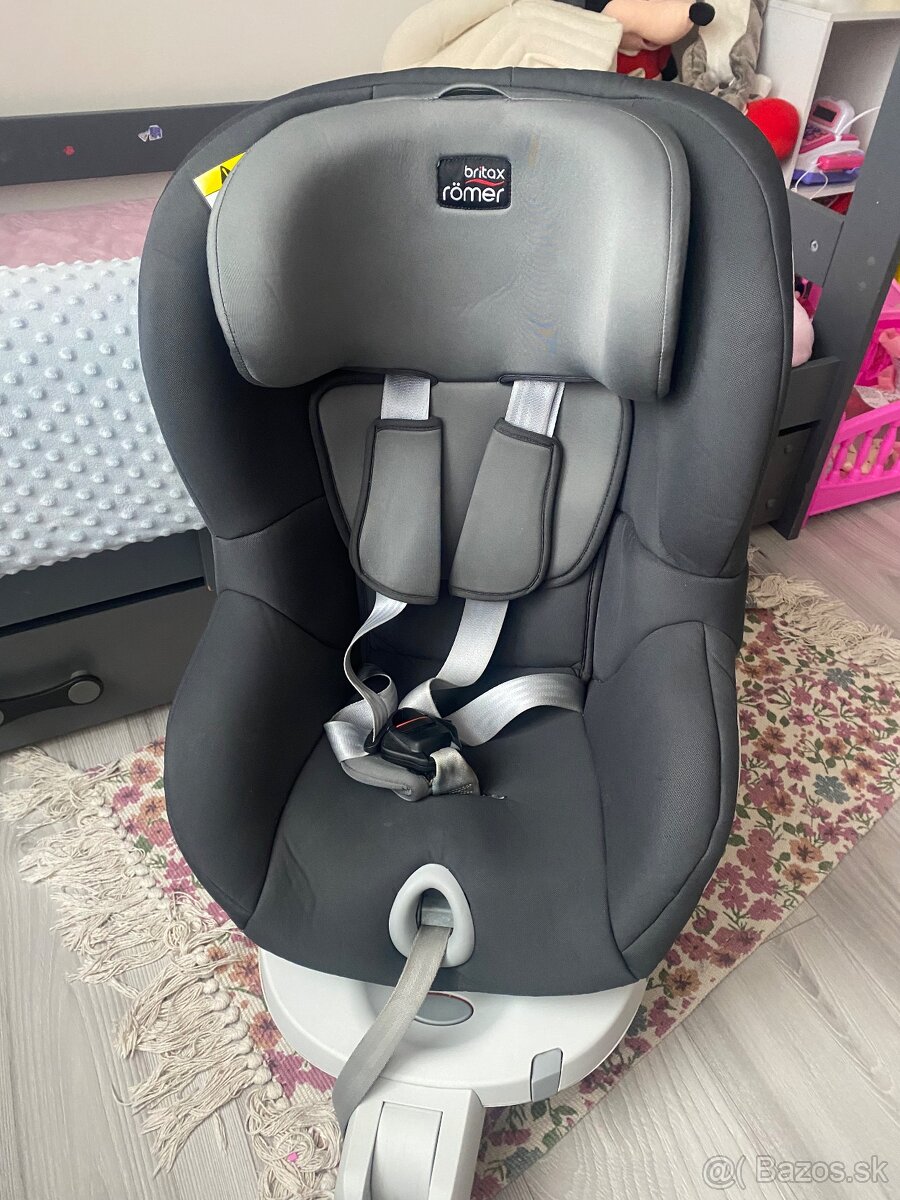 Predám otočnou auto sedacku Britax römer - 2