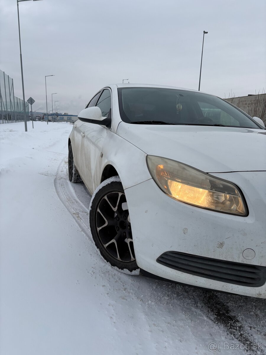 Predám Opel Insignia - 2