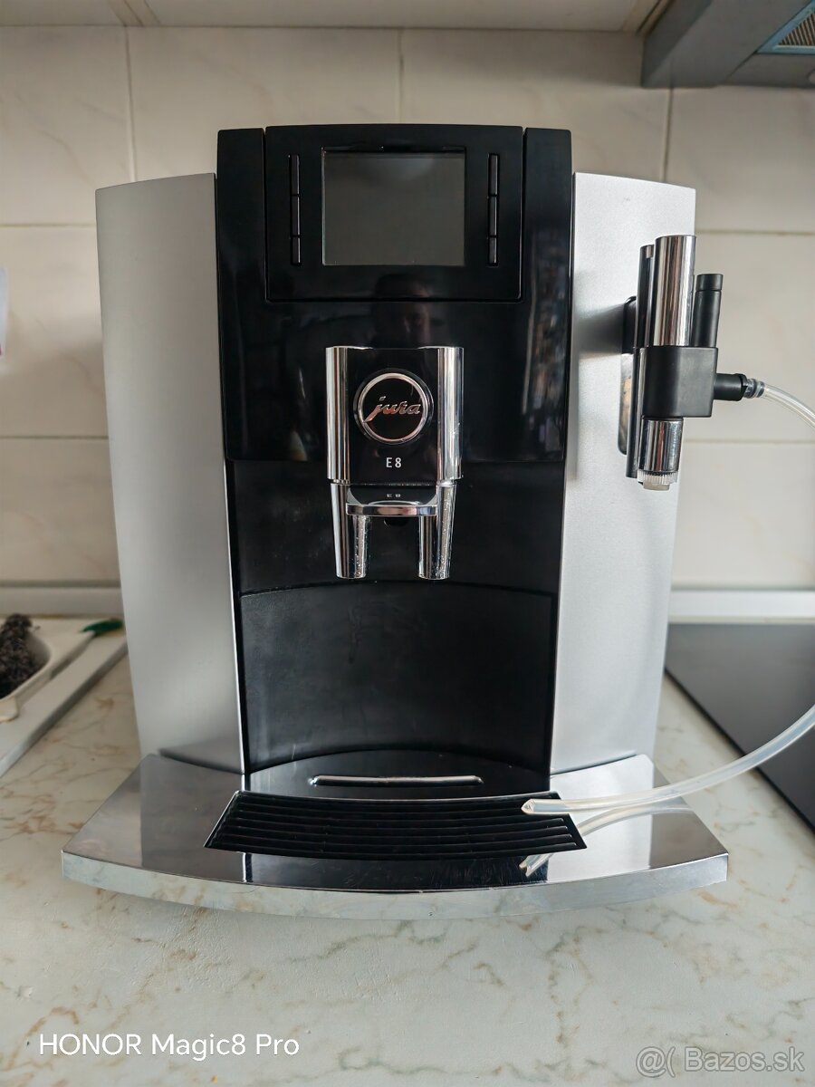 Espresso kavovar JURA E8 - 2