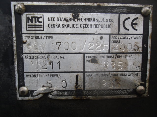 Ručně vedený vibrační válec NTC 700/22Hv - 2