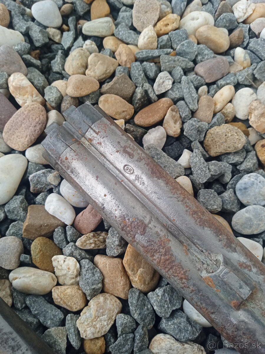 Staré zbrane hlavne komponenty súčiastky - 2