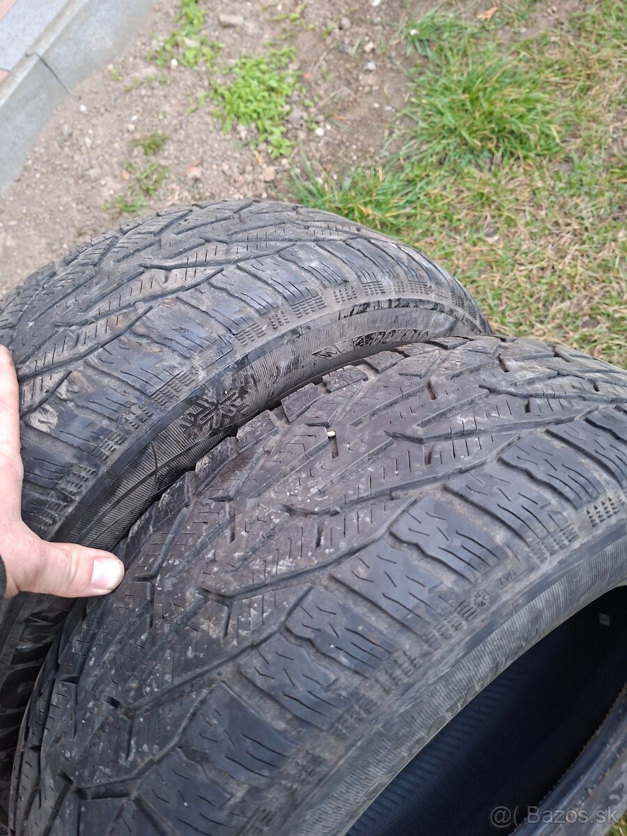 Predám zimné Pneu 195/65/R15 - 2