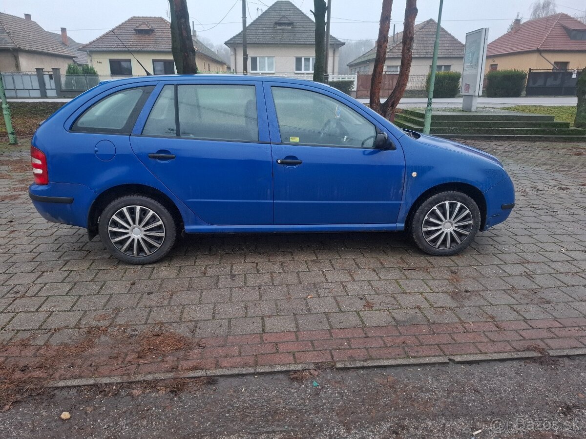 Predam skoda fabia 1.4 mpi rok 2002 - 2