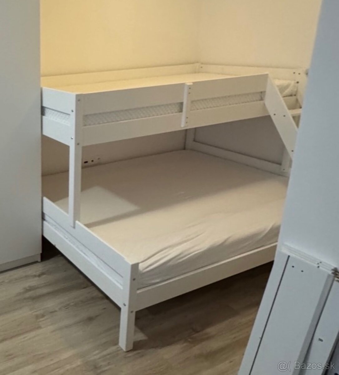 Poschodova postel - 2