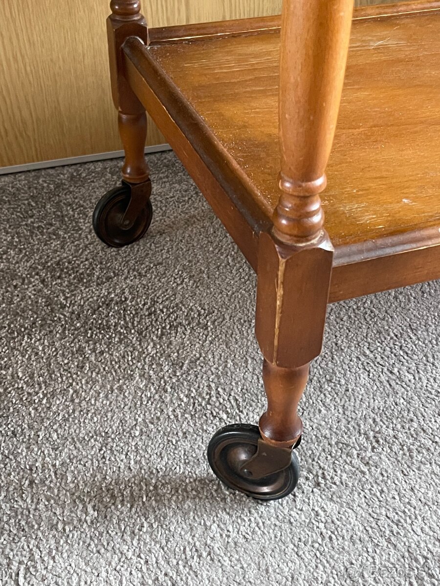 Servírovací stolík - 2