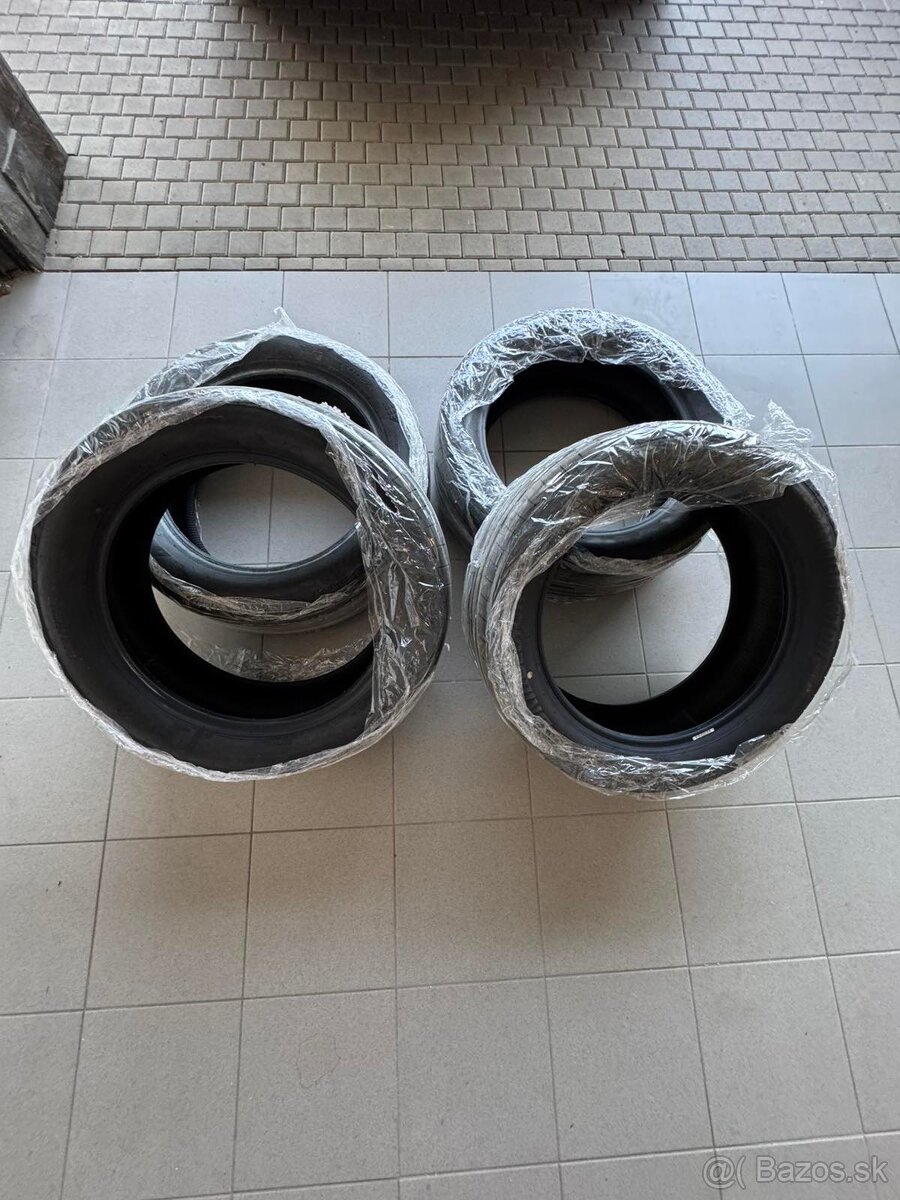 Letné pneumatiky Bridgestone Turanza 215/55/R18 - 2