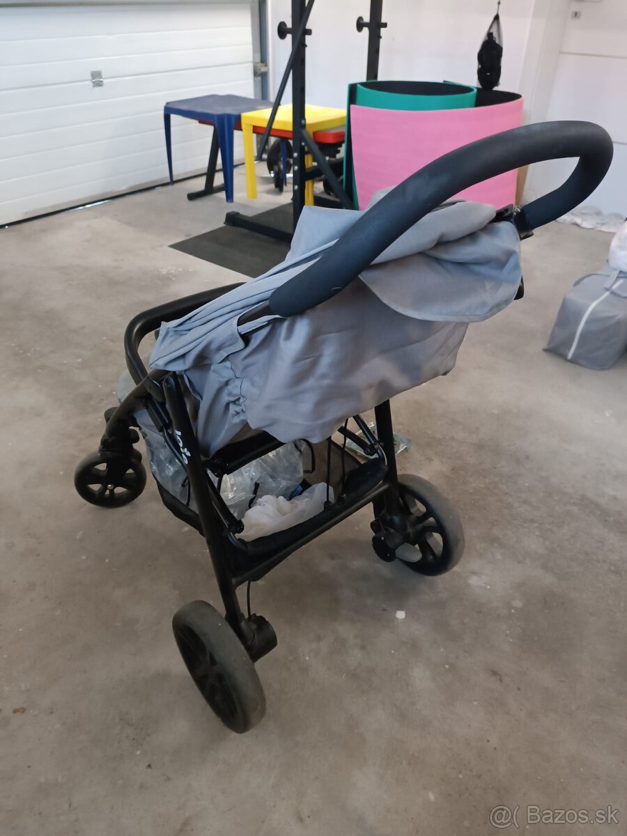 Predám rozkladateľný kočík Joie + doplnky - 2