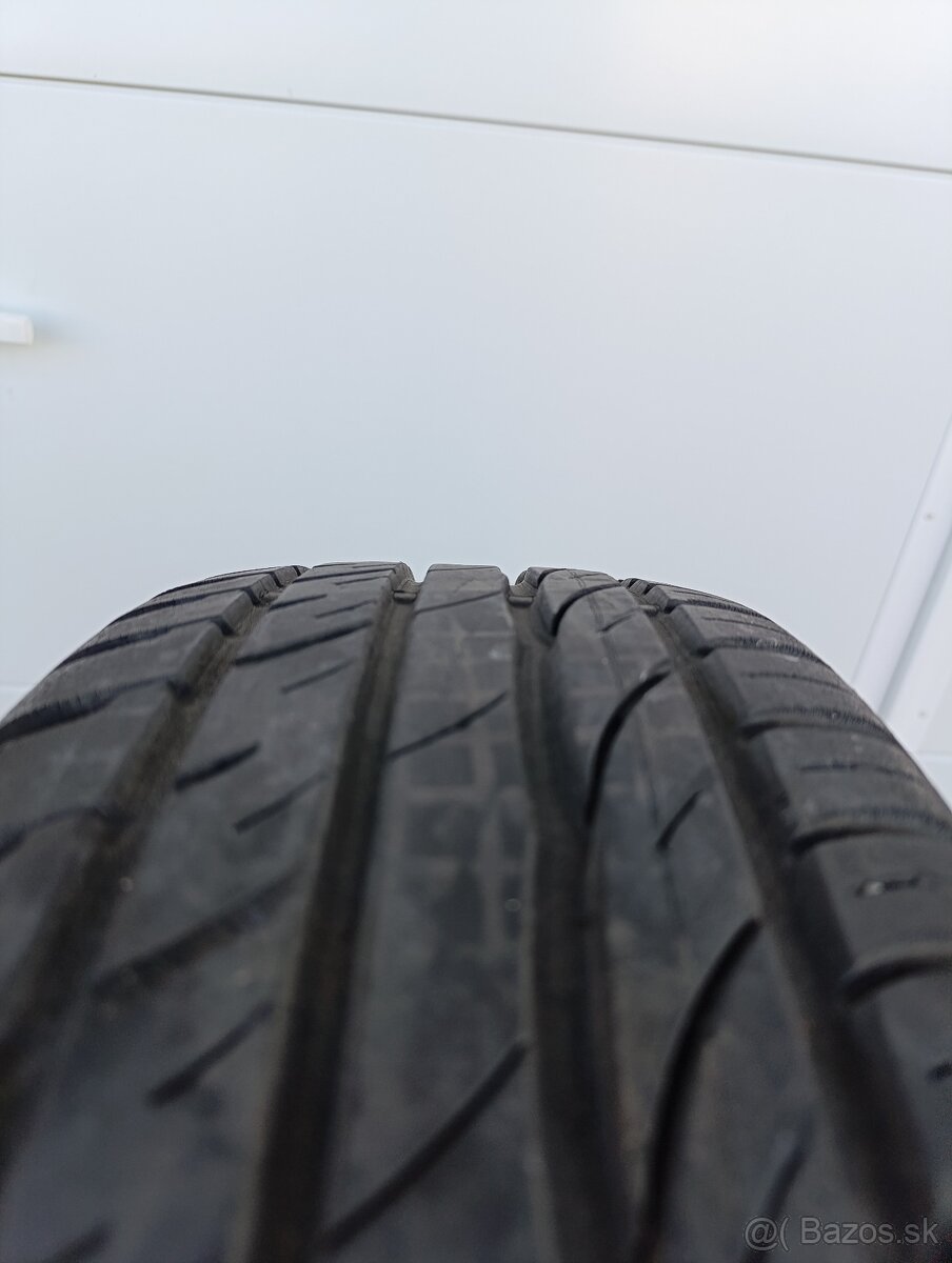 Barum bravuris 205/60r16 - 2