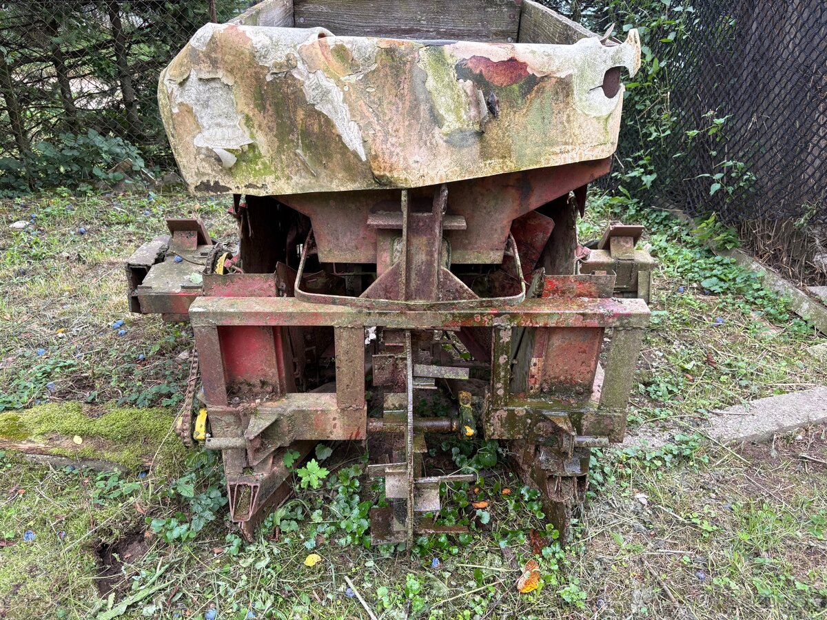 Sadzač zemiakov dvojriadkový - 2