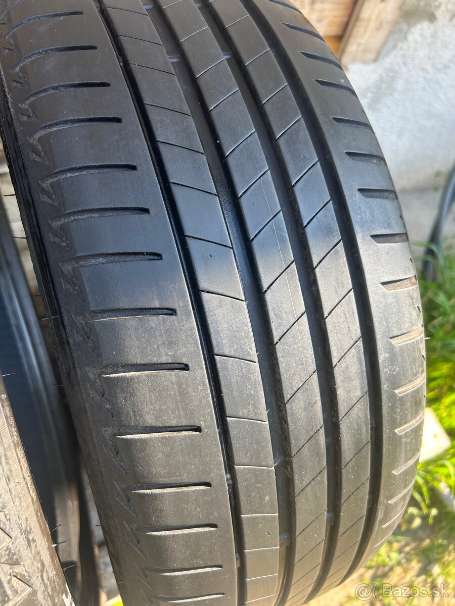 Bridgestone 205/45/17”-88V - 2