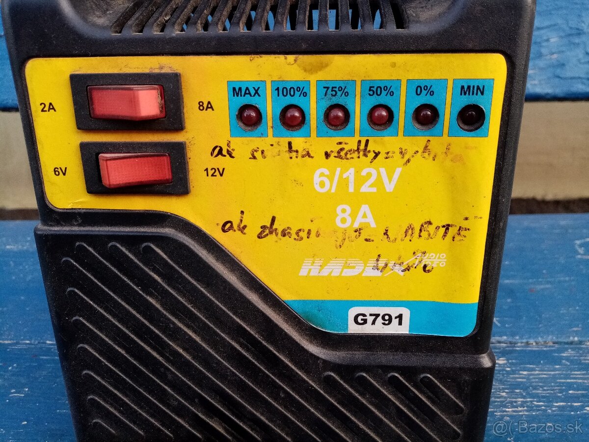 Nabijačka autobaterii - - - 2