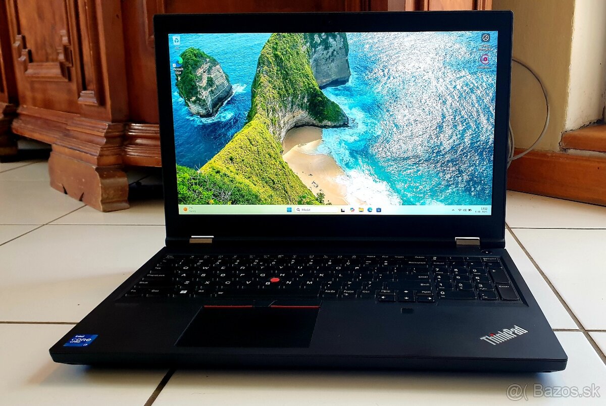 Lenovo ThinkPad P15 Gen 2 i7-11Gen/32GB/2/512SSD silná batt - 2