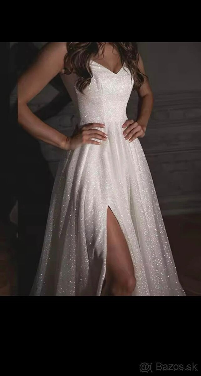 Trblietavé svadobné šaty - 2