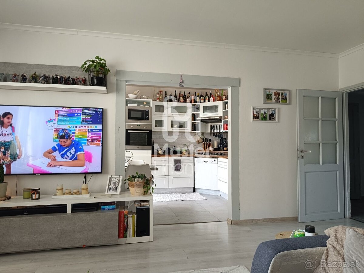 Priestranný 3-izbový byt s loggiou Palkovičova ulica, Topoľč - 2