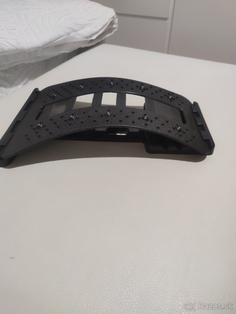 Masážny naťahovač chrbta - 2