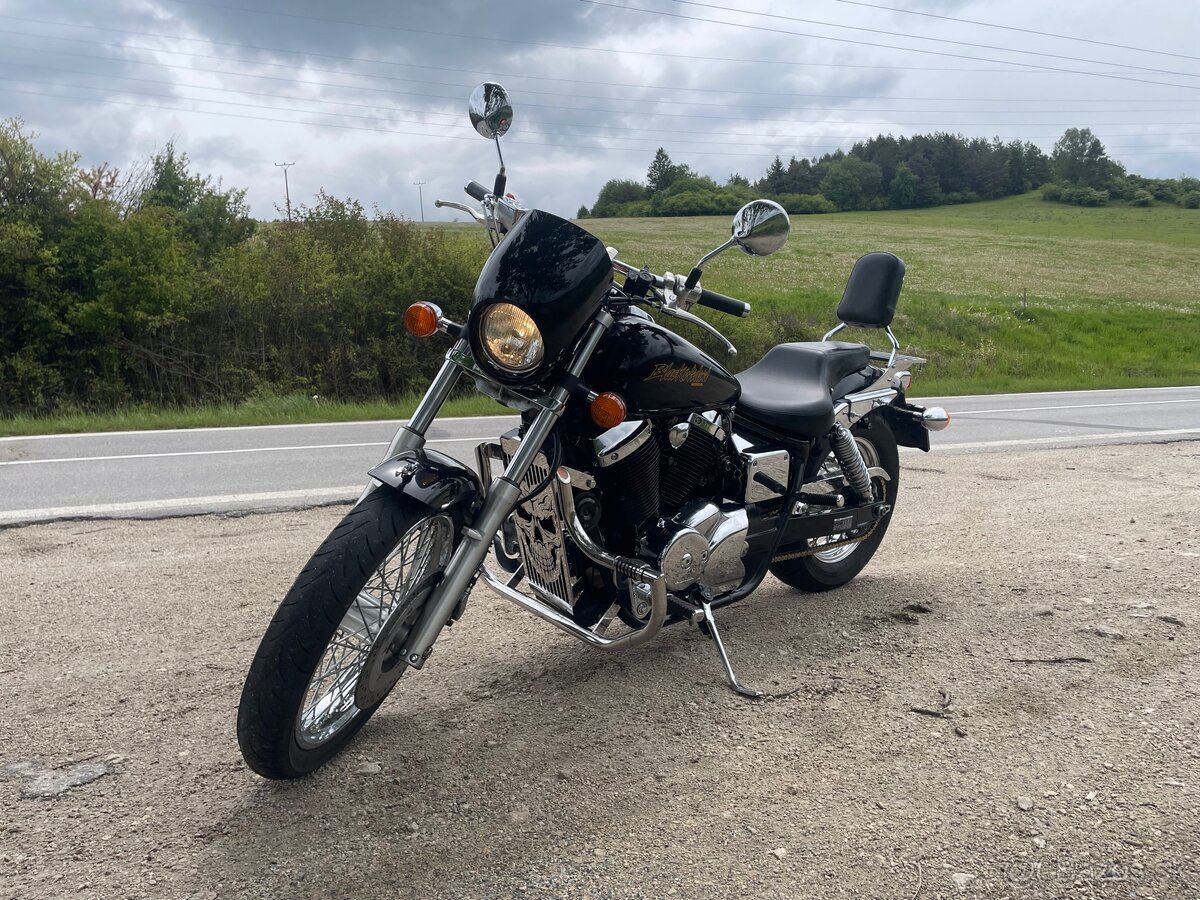 Honda Shadow 750 Black Widow - 2