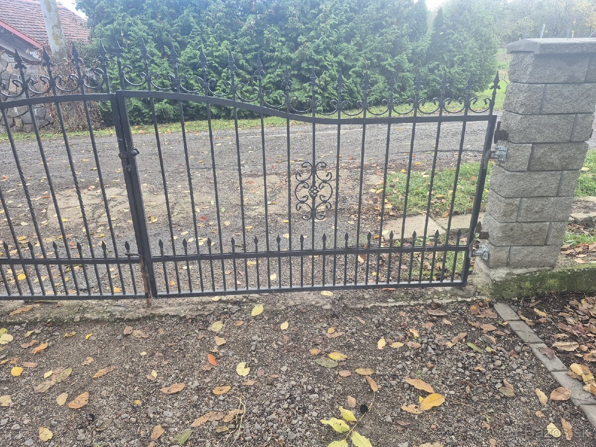 Predám kovaná bránu - 2
